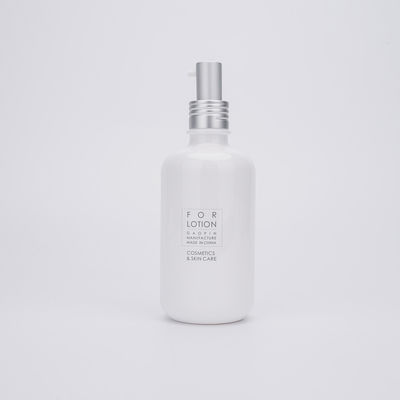 उपचार पंप के साथ टिकाऊ कॉस्मेटिक प्लास्टिक की बोतलें 40ml 100ml